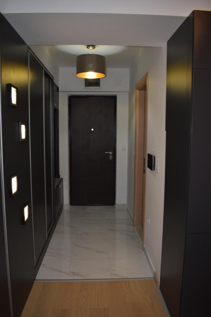Gabriela & Marjan Luxury Self Check-In Flatiron Apartment สโกเปีย ภายนอก รูปภาพ