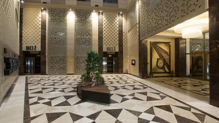 Gabriela & Marjan Luxury Self Check-In Flatiron Apartment สโกเปีย ภายนอก รูปภาพ